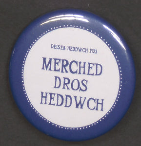 Bathodyn 'Deiseb Heddwch 1923' (Womens Peace Centenary 1923) gan Efa Lois