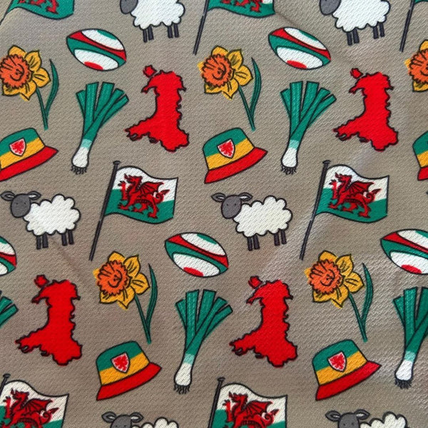 Bandana Ci 'Cwtchie' - Maint Canolog (Llwyd)