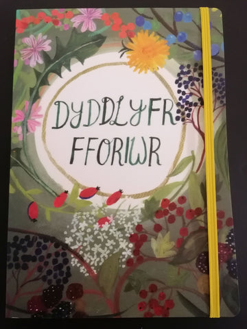 'Dyddlyfr Fforiwr' (A Forager's Journal) Notebook by Lizzie Spikes